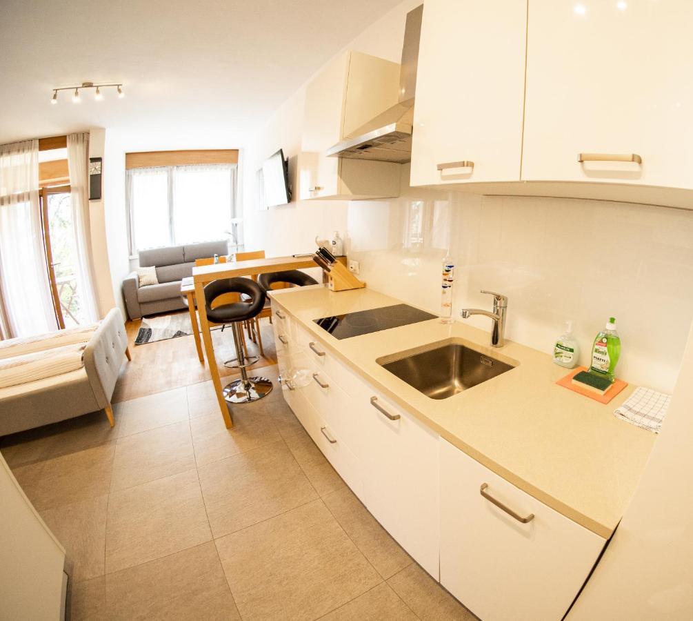 Flow Apartments Astoria Merano Bagian luar foto