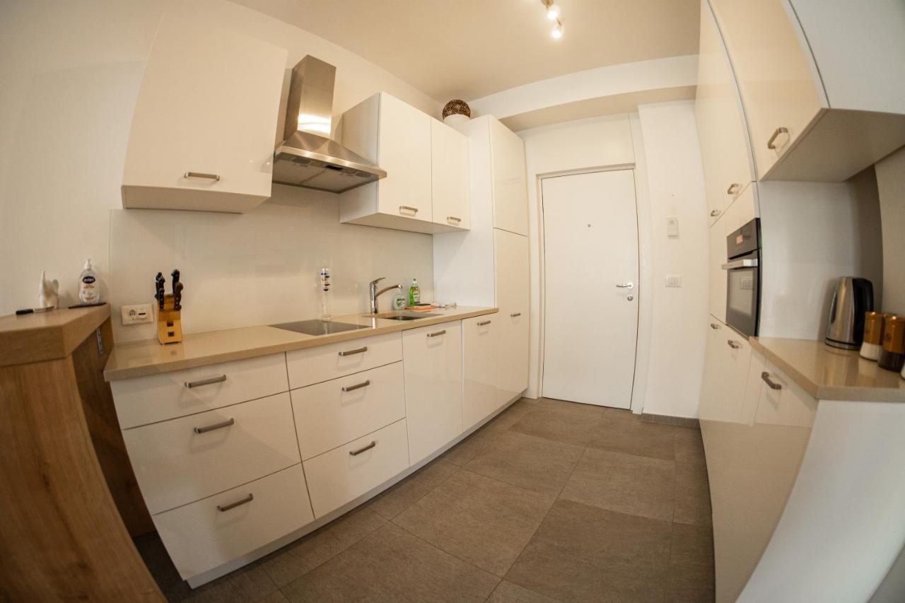 Flow Apartments Astoria Merano Bagian luar foto