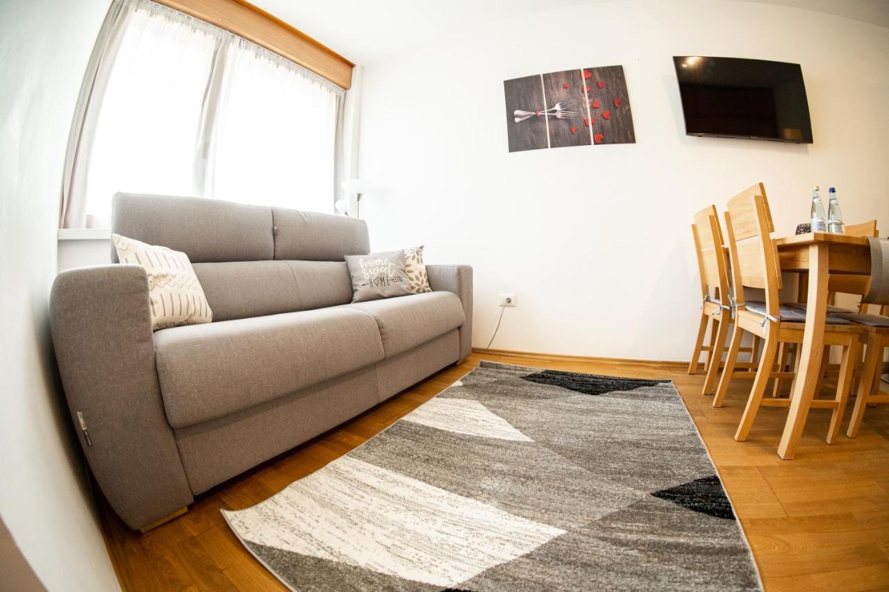 Flow Apartments Astoria Merano Bagian luar foto